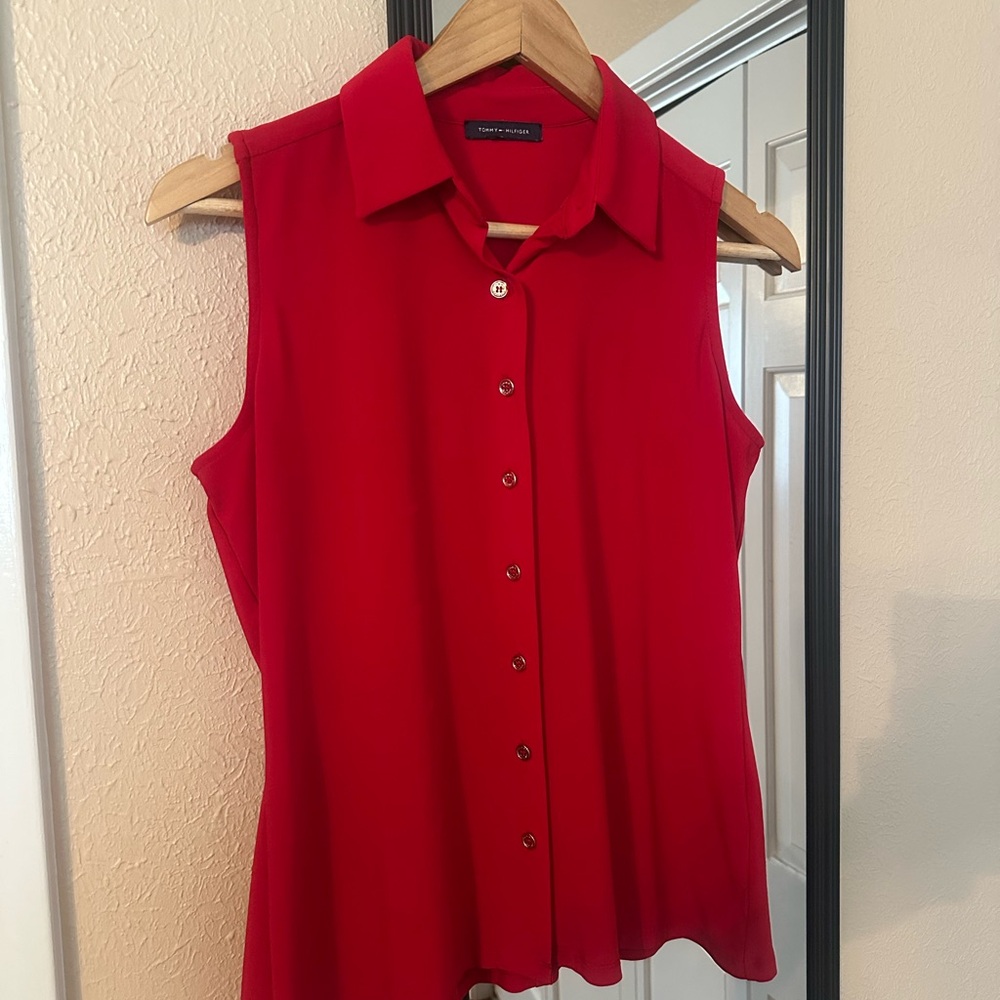 Tommy Hilfiger Red Sleeveless Button-Up Top